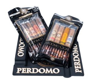 Perdomo Connecticut & Sun-Grown Ashtray Kit